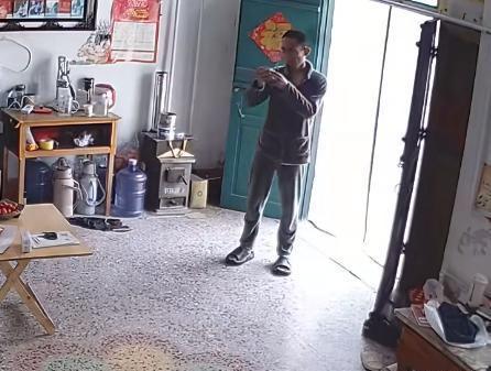 秘密老公却声称是误会网友表示：教教我pg电子模拟器试玩女子在监控发现老公(图13)