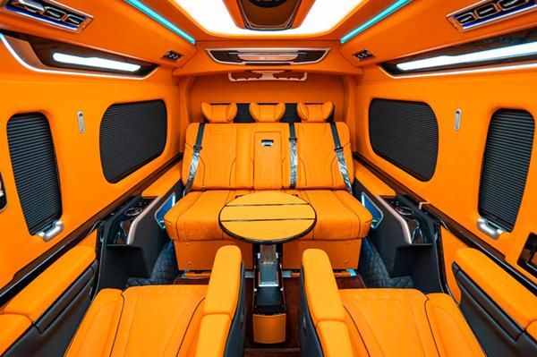 金版预售 9座带隔断办公桌 送保险pg电子中国2025款丰田海狮铂(图3)